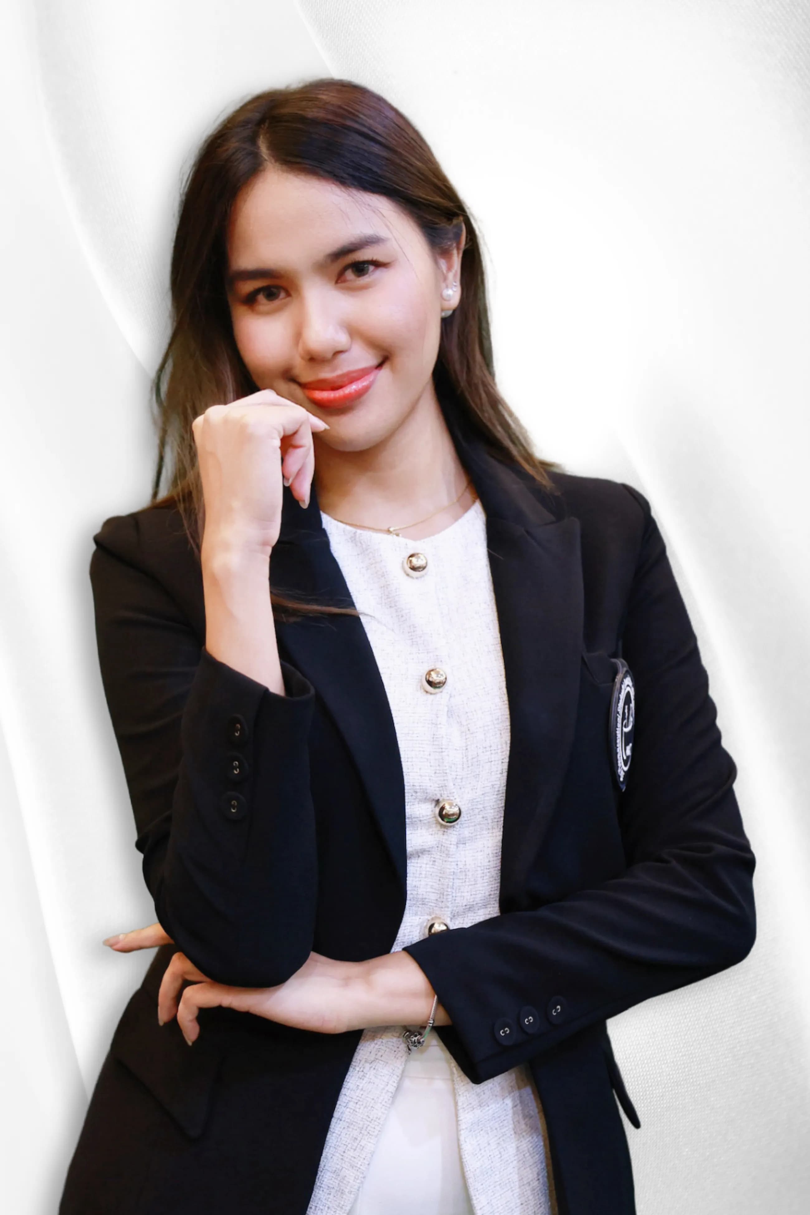 นศภ.ธัญรดา โทธรัตน์ (แพม)