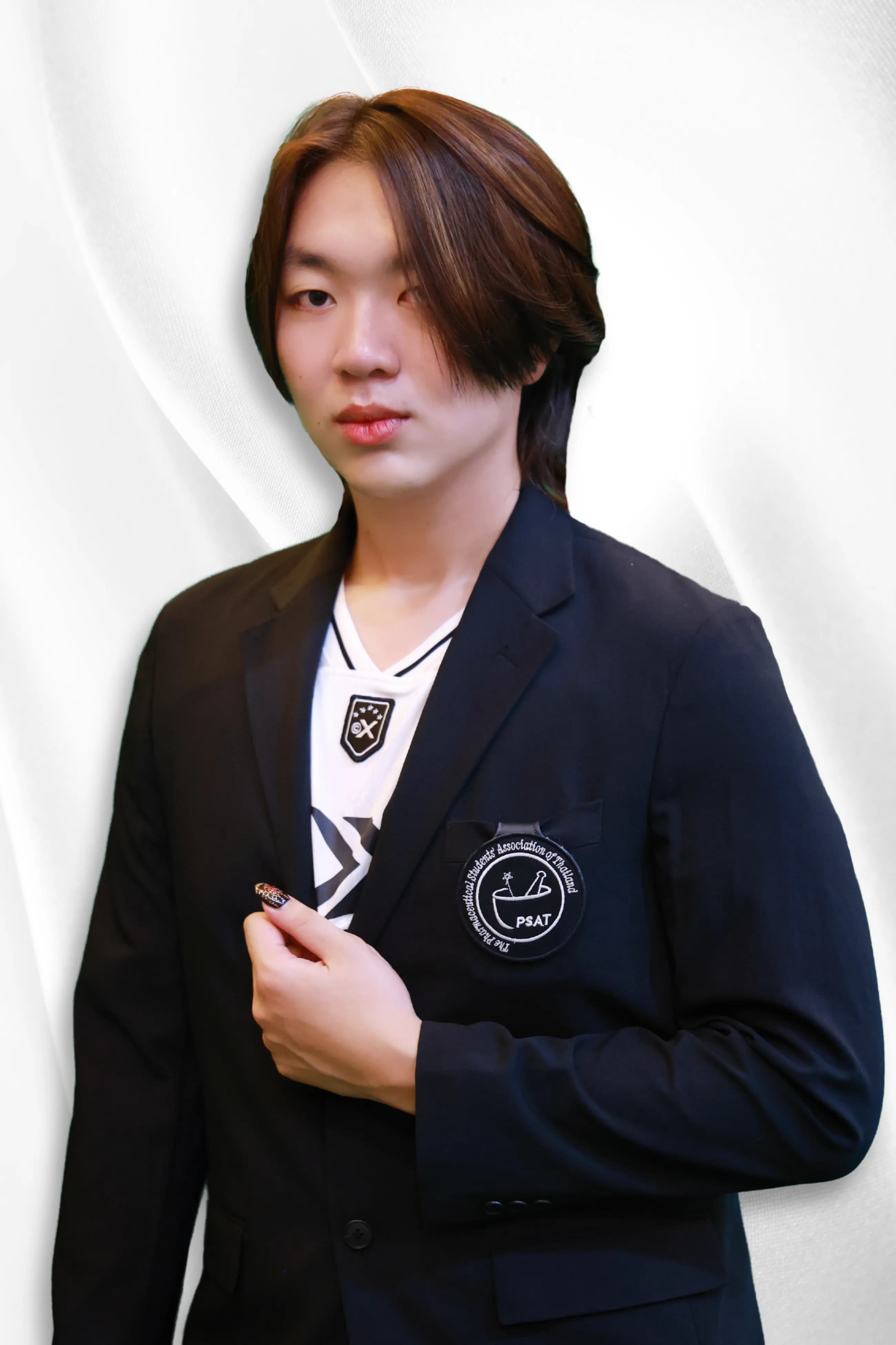 นศภ.ปวริศ วงศ์วัฒนาเสถียร (ตี๋)